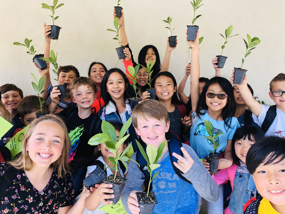 We’ve been writing our opinions on deforestation and LOVED getting our own tree to plant!!  Thank you Tustin Santa Ana Rotary Club for this awesome tradition! <a href="/Arroyo_mustangs/">Arroyo Elementary School, TUSD</a> <a href="/TUSDschools/">Tustin Unified</a> <a href="/Rotary/">Rotary International</a>