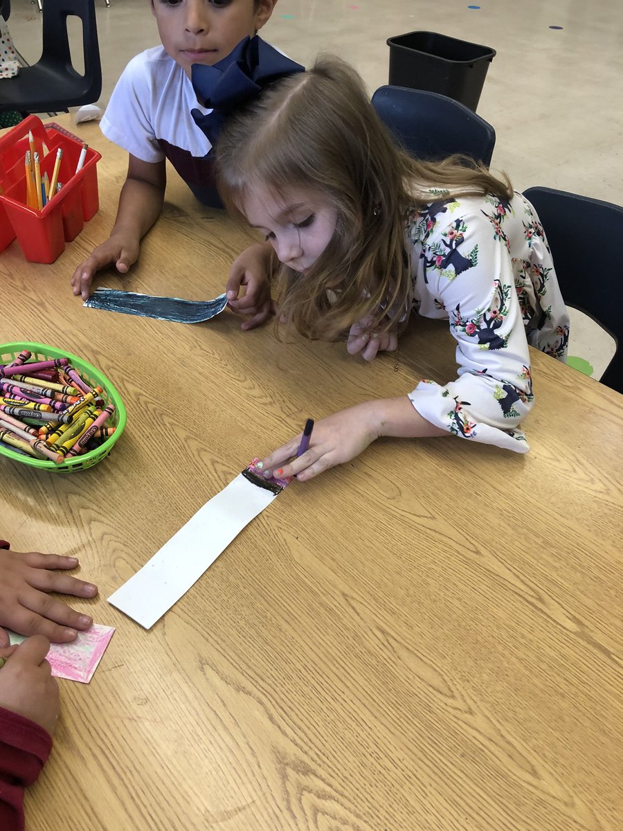 aithomas87's tweet photo. Today with Kinder we INVENTED new colors by mixing different shades together.  Then we HELPED each other name our new colors.  Pictured here are the new crayon colors: SWAMP, COTTON CANDY, and RAINBOW BEAUTY!  #thinkbiglisd @LampasasKWE https://t.co/HdtxrJ7H38