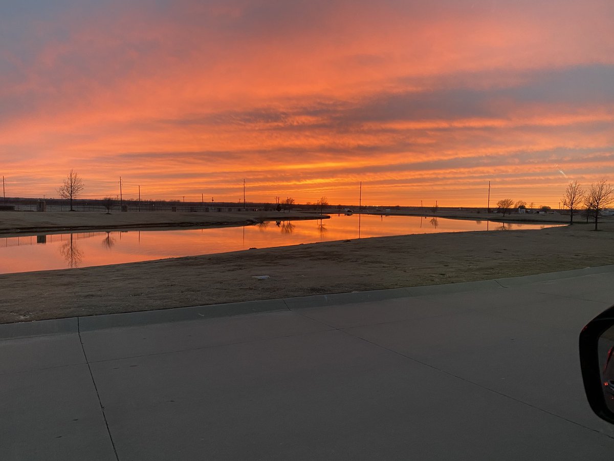 Oklahoma sunset on the way home😎