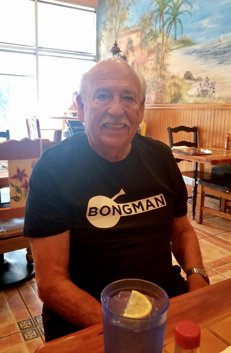 BongManhero's tweet photo. @BongManhero super fan Marty sporting Team Bongman gear in Visalia CA. #superhighsuperhero #roachboy #bongs #cannabis #comics #Selfpublishing https://t.co/f10NQqNnWo https://t.co/0tf0h2Ix3a