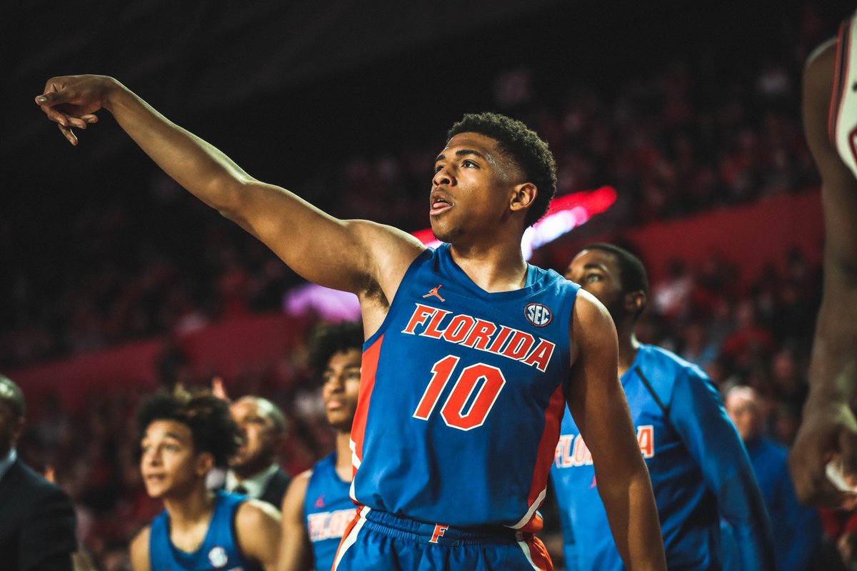 GatorsMBK's tweet photo. TALK TO 'EM NOAH 🗣️

#GatorsHoop https://t.co/1yDZChV59d