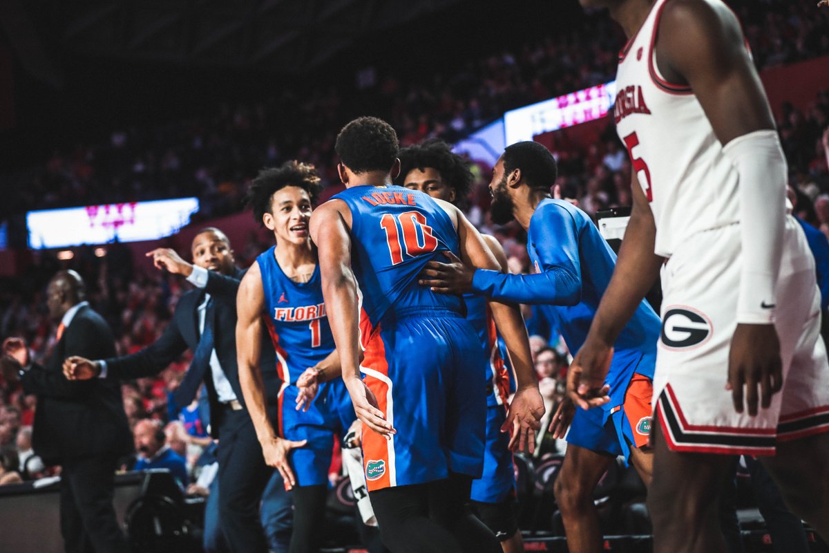 GatorsMBK's tweet photo. TALK TO 'EM NOAH 🗣️

#GatorsHoop https://t.co/1yDZChV59d
