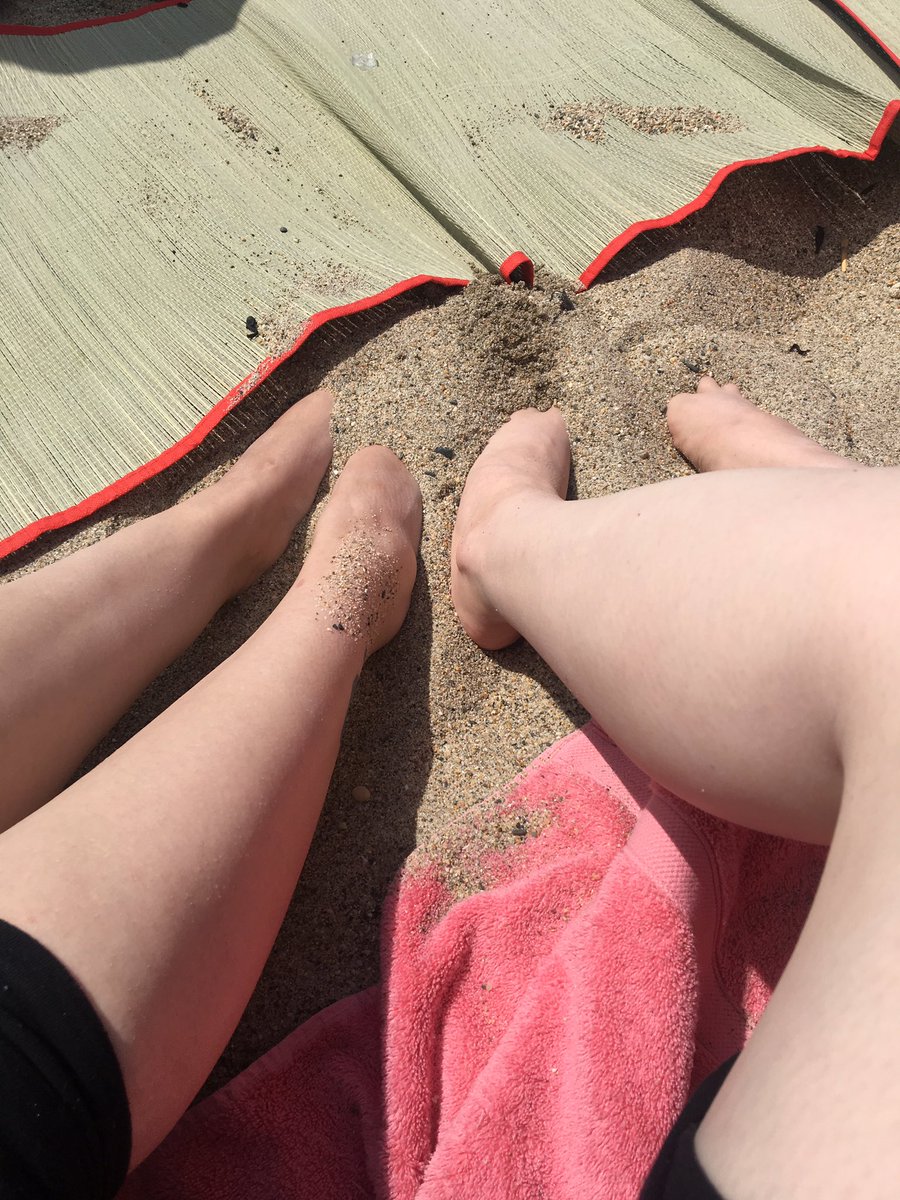 toes92's tweet photo. Hey everyone we are a Lesbian couple
New to the #footfetishcommunity 
In our 20s 🌈
Willing to sell pictures separately or together for extra 😜
DM us for more ❤️
#feetlove #feetworshipping #footfettish #lesbians #SugarBabies #feetpics https://t.co/x38WMd14YD