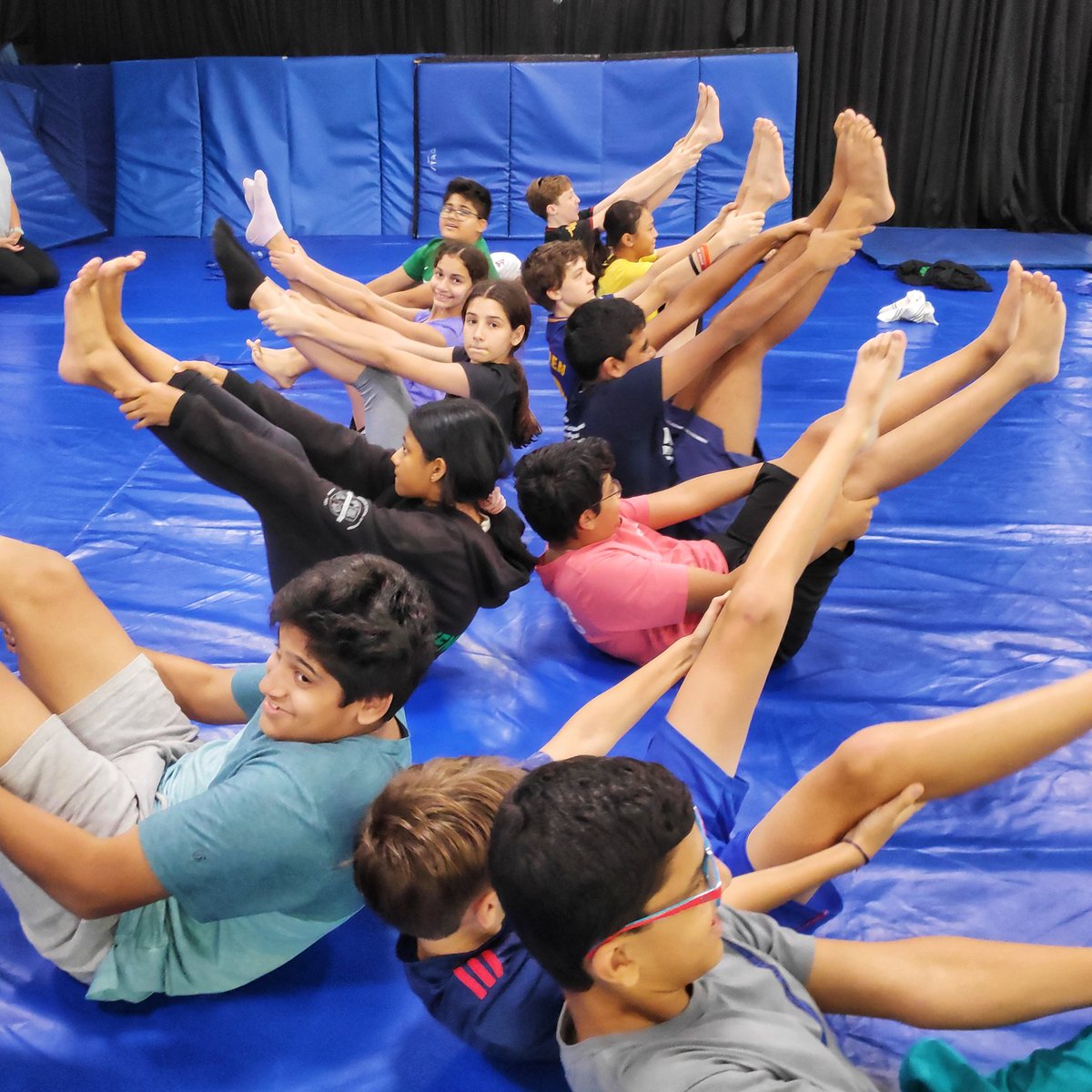 jchumblecrofts's tweet photo. #wheresyourlimit students have a new-found respect for pilates after two gruelling workouts this week (so far)! @ASBIndia #ASBstudio6 #asbindia #everythinghurts #coreforthewin @courtneymm26 #WhatSchoolShouldBe https://t.co/bOU5if8fLP