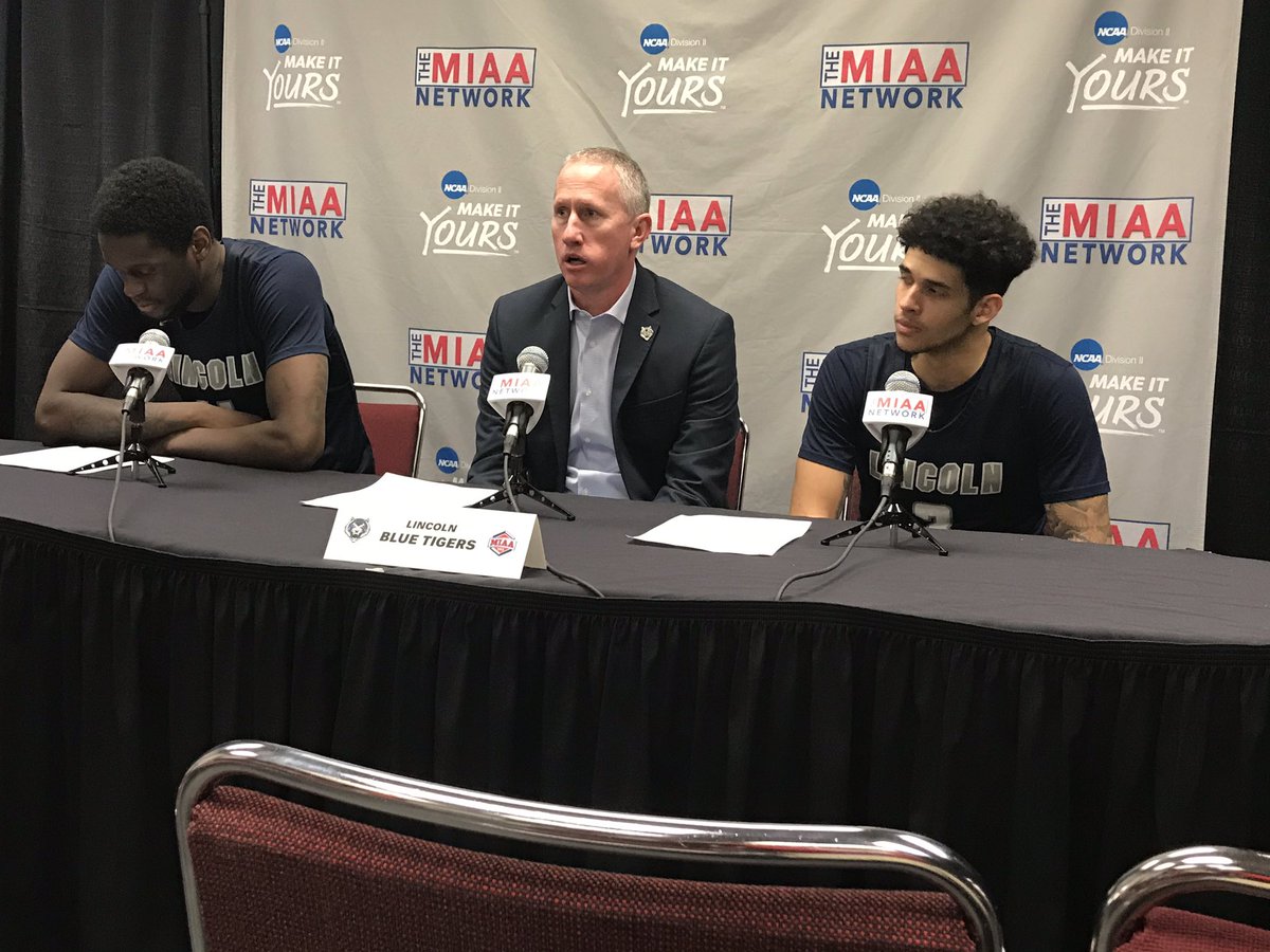GoBlueTigers's tweet photo. Winners are at the podium. @BlueTigerbball #miaamb #TrueBlue https://t.co/80dmtNtD8P