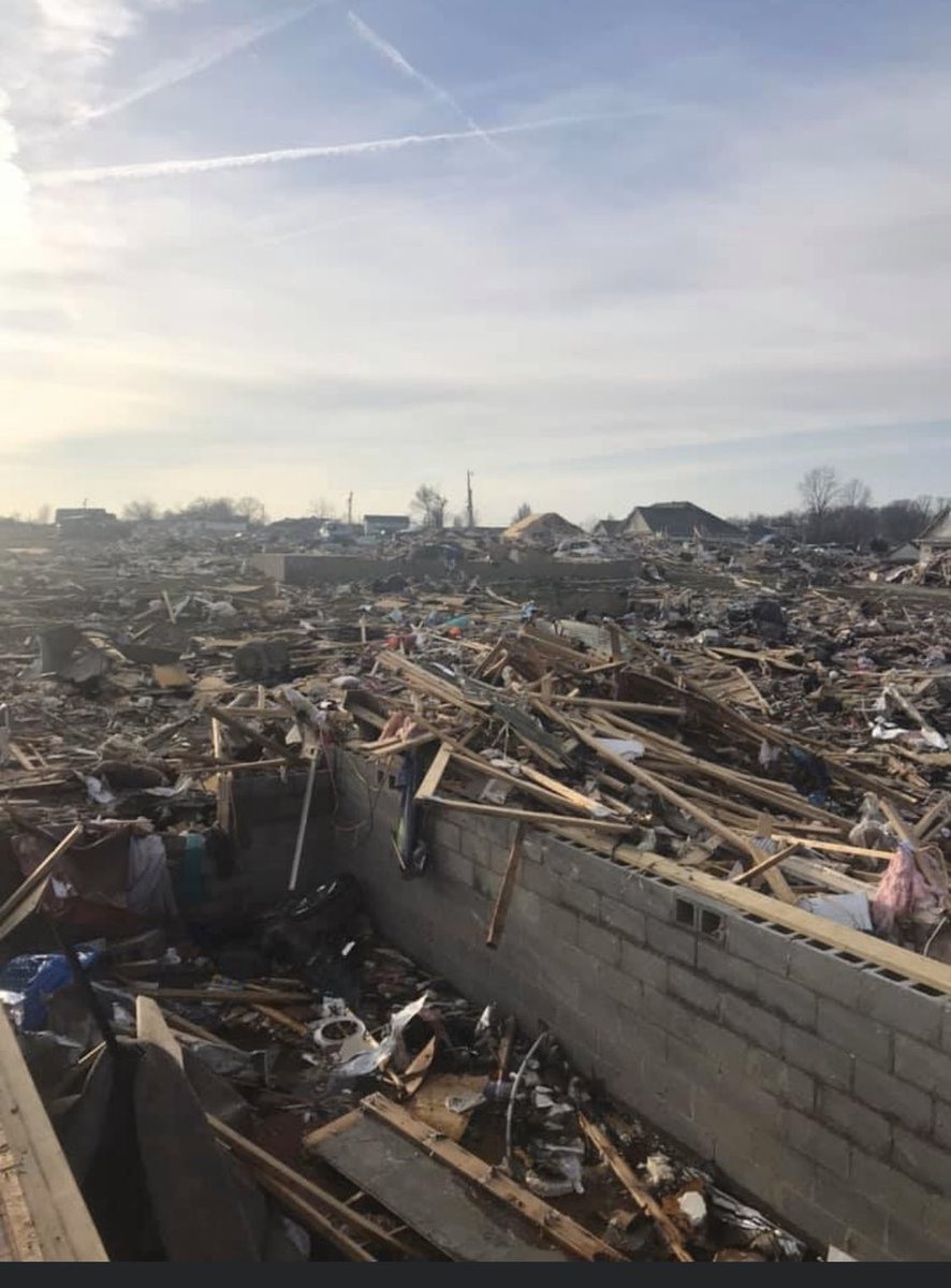 dr_apryl's tweet photo. @realDonaldTrump @GovBillLee @MarshaBlackburn Cookeville,Tn #PutnamStrong https://t.co/9LhDflwOmt