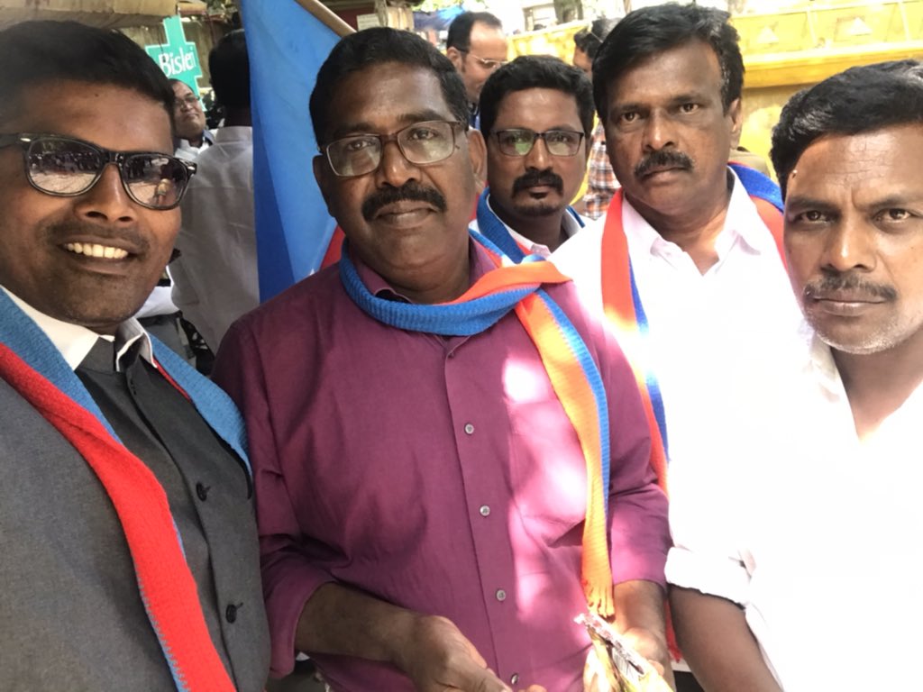 VckPuthiyavan's tweet photo. #டெல்லி ஜன்தர்மந்தரில் நடைப்பெற்ற குடியுரிமை திருத்தச் சட்ட எதிர்ப்பு ஆர்ப்பாட்ட களத்தில் நம் உறவுகளுடன் ஒரு க்ளிக்.
#தேசம்காப்போம்பேரணி
#SaveNationVCKrally #ThirumaAgainstFascism
#NOCAA_NRC_NPR #டெல்லி #Delhi #NewDelhi @VCKparty @thirumaofficial https://t.co/seERa5Oh6K