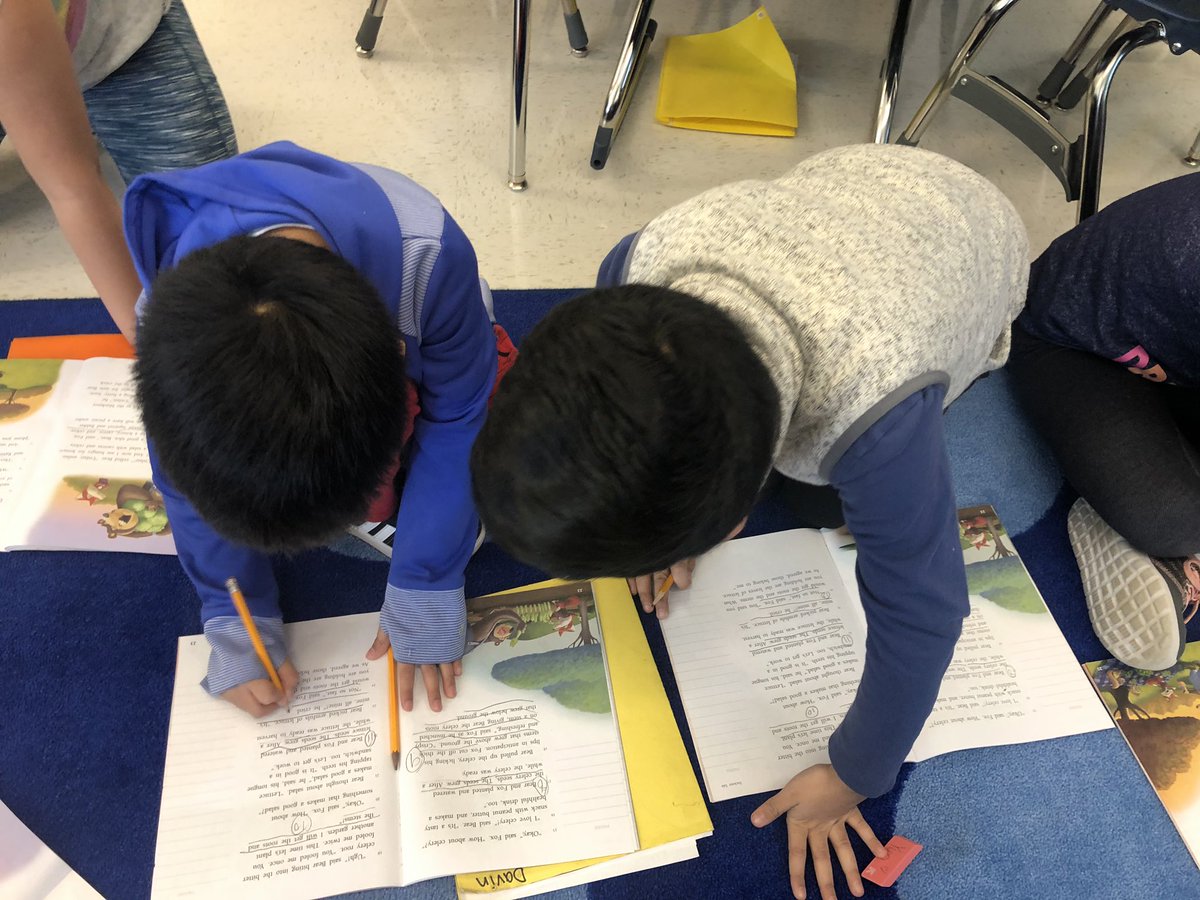 mrs_wasser's tweet photo. Benchmark Advance reading and word work in full swing today. Students partnered up to annotate the key events in our story. In word work we built words on our whiteboard changing a different letter each time. #benchmarkadvance #mrswassersclass #secondgrade https://t.co/NKIWxlcqUw