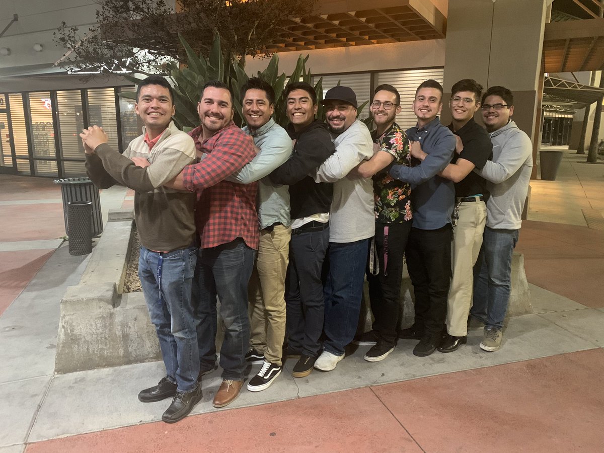 FakeFelipee's tweet photo. I love my line #Lambdaversary #SP17 https://t.co/2LUMuQIOqr