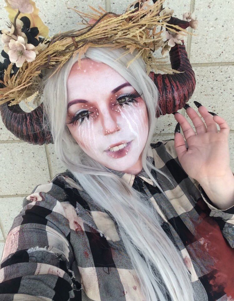 I’m considering bringing back this makeup look for Scarefest year. Maybe I’ll update it a bit! Thoughts?
#makeup #demonmakeup #demon #scarefest #cosplay