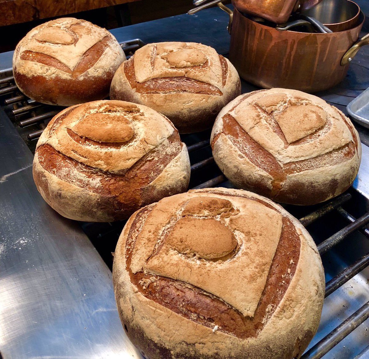 BouleyBakery's tweet photo. Bouley at Home Bakery-Cafe 
STORE FRONT / #TOGO @LaColombeCoffee 
#glutenfree #bread | #cappuccino | #croissants | 
31 West 21st @FlatironNY /  11th Generation Leaven 
#MONDAY-#SATURDAY, 8am-4pm | #Crunch #crust 
TEXT YOUR ORDER: 646-438-5736
Menu items: https://t.co/SJaF7Qthe6… https://t.co/HPjObtNugT