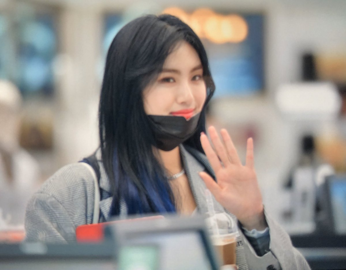 0721Yellowrose's tweet photo. [20.03.05] 인공 프리뷰
#에버글로우 #아샤
#everglow #aisha

유림이 사진 보내주셔서
감사합니다 🥳🥳 https://t.co/tpXAyhC0xA