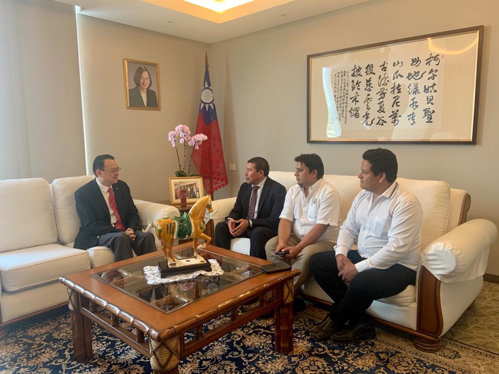 GBoqueron's tweet photo. Nuestro apoyo desde Boquerón a la República de Taiwan en su noble lucha de ser incluida como miembro pleno de la ONU y a su vez a la OMS. Paraguay y Taiwan poseen más de 60 años de lazos de fraternidad, claves para el desarrollo en varios sectores del Py. 
@TW_Paraguay @iingwen https://t.co/qFTOtcntvb