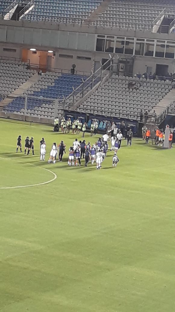 RocioMo92's tweet photo. Con la fe intacta en San Juan.
#Argentina #Sub20Femenino triunfo por 1-0 ante #Uruguay 
Las pibas de primera ante este desafio.
#EstadiodelBicentenario
@Rincon_DeFutbol https://t.co/vqDbYbqXbQ