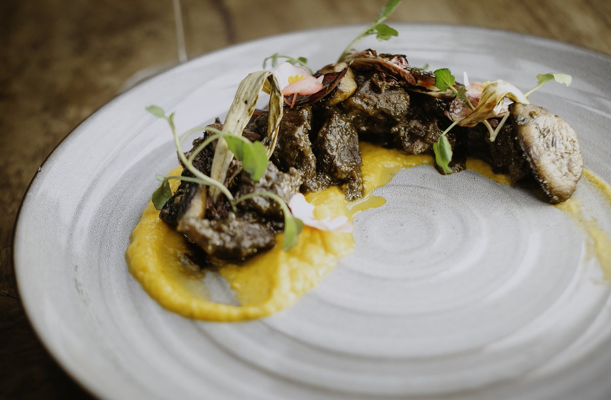 settimobali's tweet photo. We will never get bored to recommend this dishes to you:
'Beef Cheeks' braised and slow cooked in their sauce with carrot cream, sauteed portobello mushroom, balsamic radicchio, roasted onion and juniper oil. Available lunch and dinner: 11Am to 11PM
_
#beef #food #foodporn https://t.co/lSQgYNcSZz