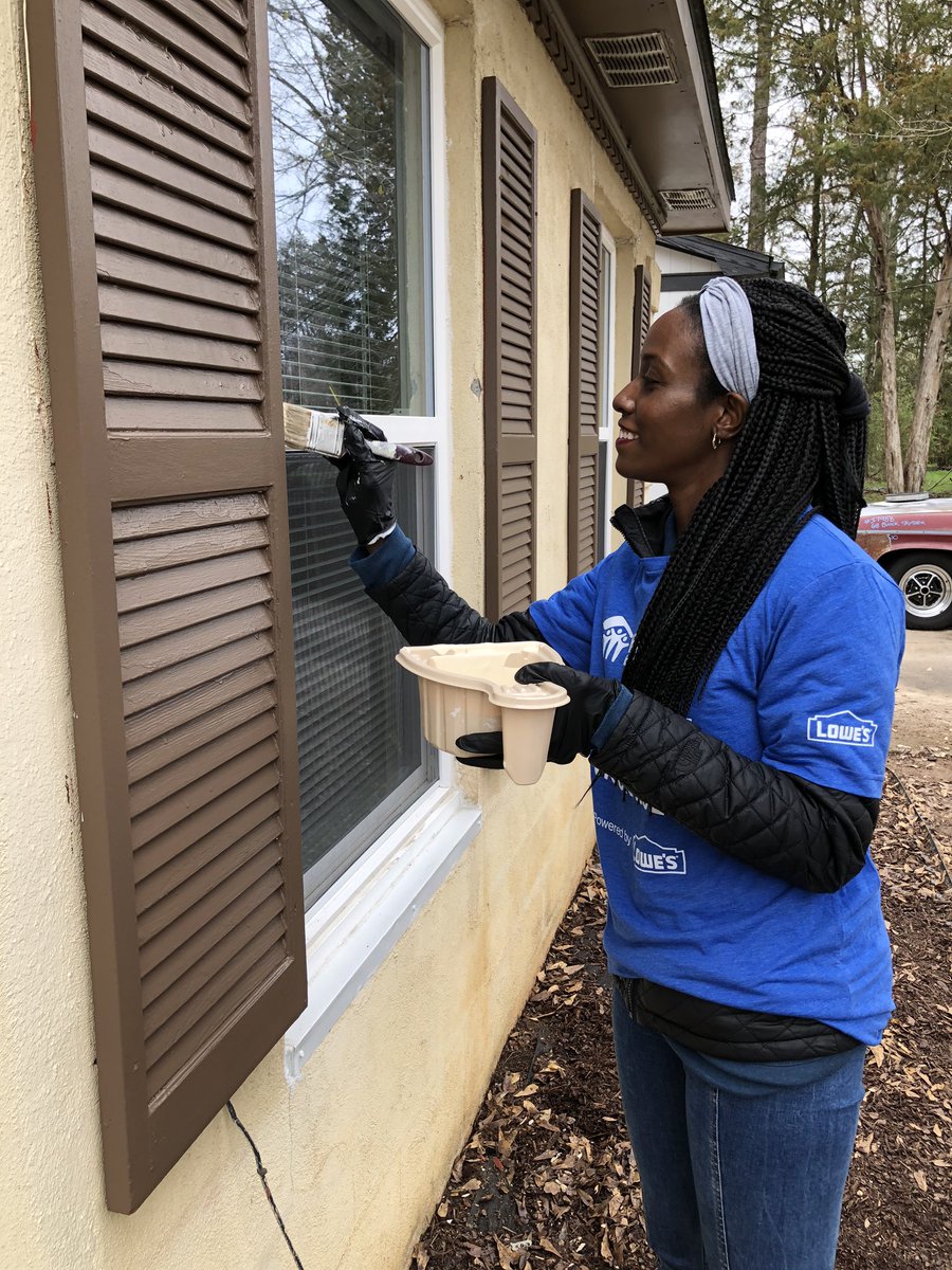 ychabitat's tweet photo. Thanks @fleishmanhillardnc for participating w/ @loweshomeimprovement in #internationalwomenbuildweek2020 to raise awareness of 18 million households across the U.S. paying more than 1/2 of their income for housing costs. Let’s make the #CostOfHome something we can all afford! https://t.co/TPCVjI5uWH