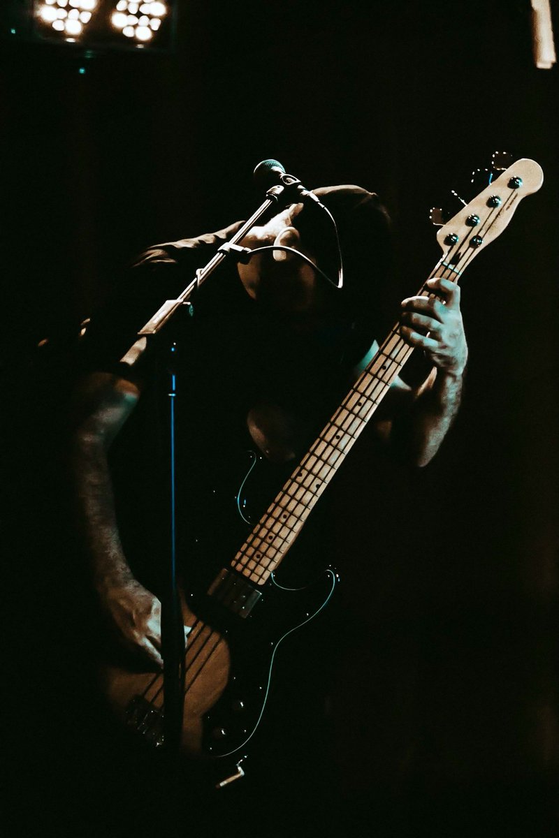 augiemarchtweet's tweet photo. It's Big Sal's B'day! 🎂 🎉 🎁
Our P-bass playing ♓️ who tends to the waterweeds as a Good Gardener when not performing the song itself on stage is another year wiser! 🐟 Give it up for Enigmatic Edmondo! 🐟 ♓️ 🐟
#happybirthday #bigsal #edmondo #goodgardener #pisces https://t.co/KtuJ5CTQ5x