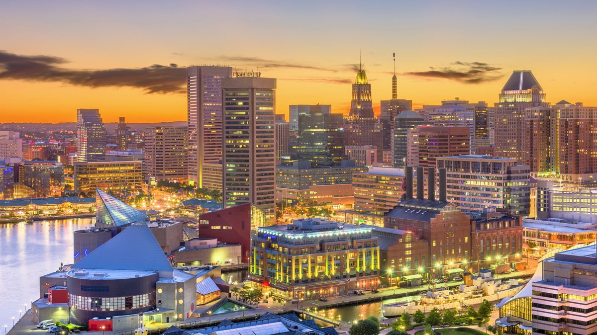 ResInnBaltimore's tweet photo. Bring something home from #Bmore.  #InnerHarbor has many shopping options, including The Gallery. https://t.co/407TpMnirO https://t.co/eodxkD2KUS