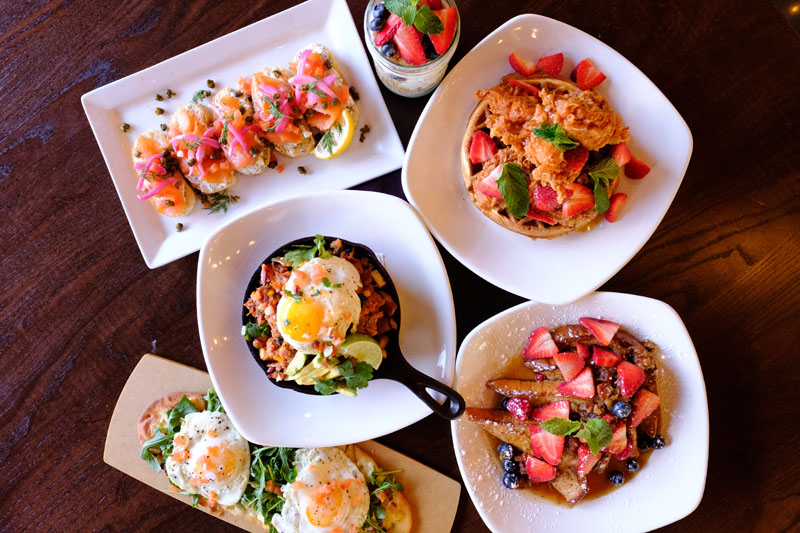 SportsAndSocial's tweet photo. On weekends, we brunch [starting this Saturday!]. 😍  
.
.
.
.
Saturdays &amp; Sundays, from 11am-3pm.
#BRUNCHLOVE #louisvillefoodie #louisvilleky #igerslouisivlle #do502 #downtownlouisville #sharelouisville #louisvillebrunch https://t.co/yFmcmNnLLd