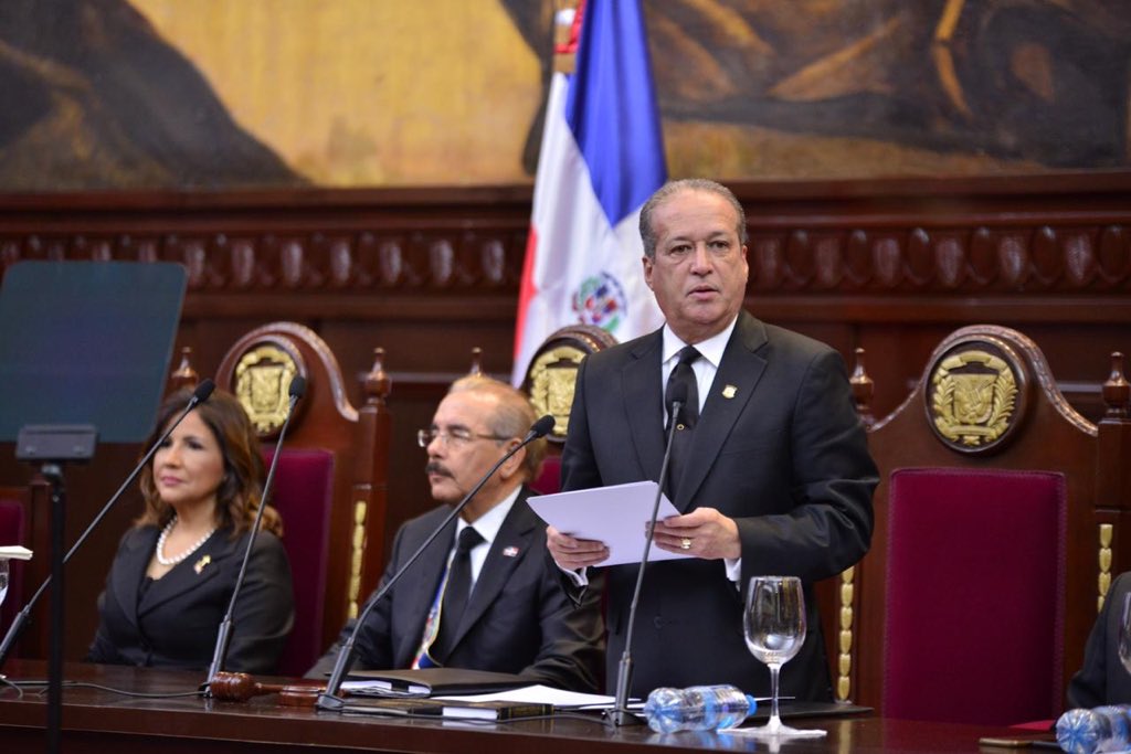 reinaldistasrd's tweet photo. #MiPresidente #ReinaldistasRD @reinaldoparedp https://t.co/PgBjJZ8uW8