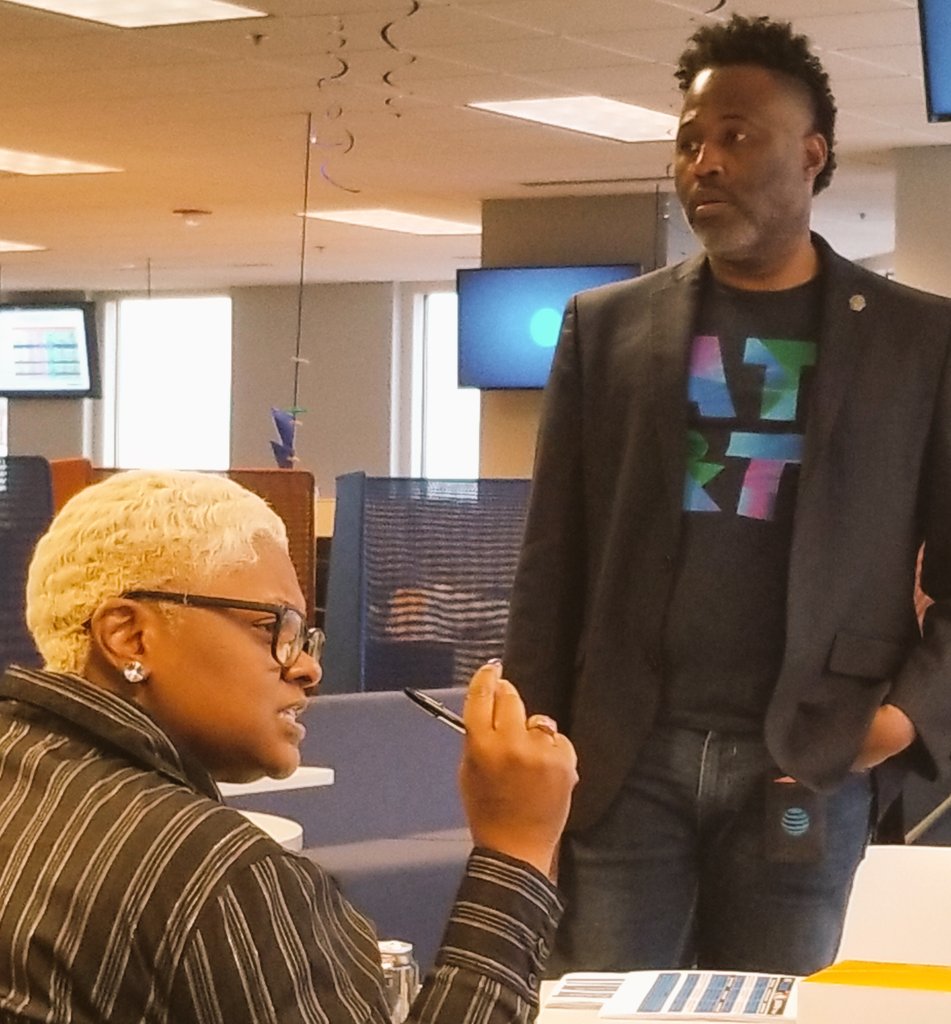 Nash6Allstars's tweet photo. #SkillingUsUp #ATTTVTraining #SettingTheStage #SellingSolutions #Nash4ds #Schubertizeit @Nashville4D @TYershin2020 @KSSchub @4jbar @DSPROUD @relandosr @mequel https://t.co/PVlXTLAf2C