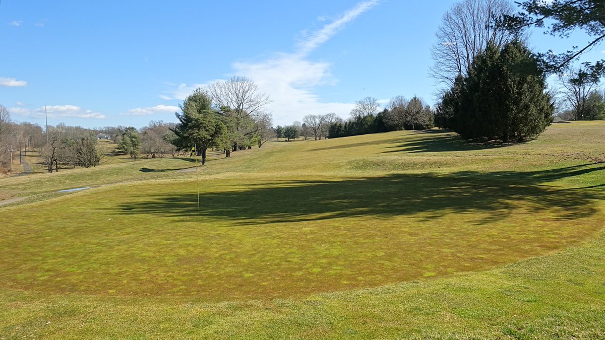 jwbausch's tweet photo. I revisited Middletown CC (Langhorne, PA), an AFindlay design & later by GFazio, to see changes since 2015. While there 2 new greens (11 & 13) by TRae were uncovered! Will revisit later this year. Photos #BauschCollection @MyPhillyGolf:
https://t.co/BekiKMLkC4
Select pics: https://t.co/xYIltPXqMP