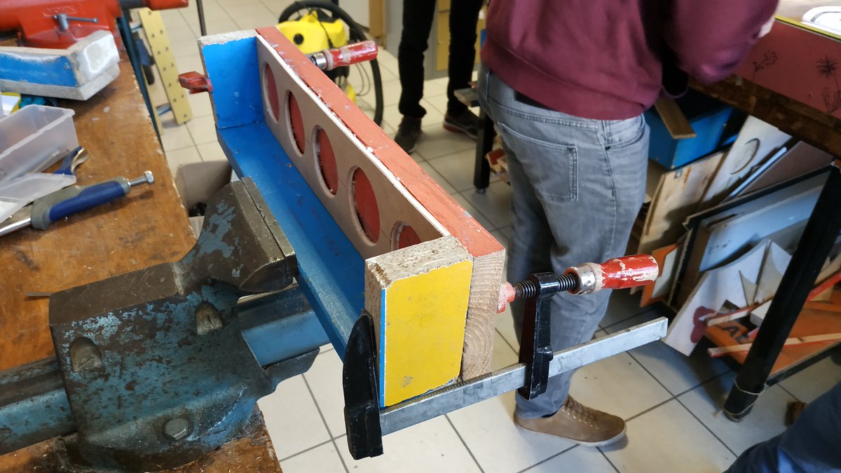 ClubElek's tweet photo. Un peu de menuiserie au clubelek afin de pouvoir tester nos robots en condition réel !
#CoupedeFrance #CARAR https://t.co/fsN2L8hSho