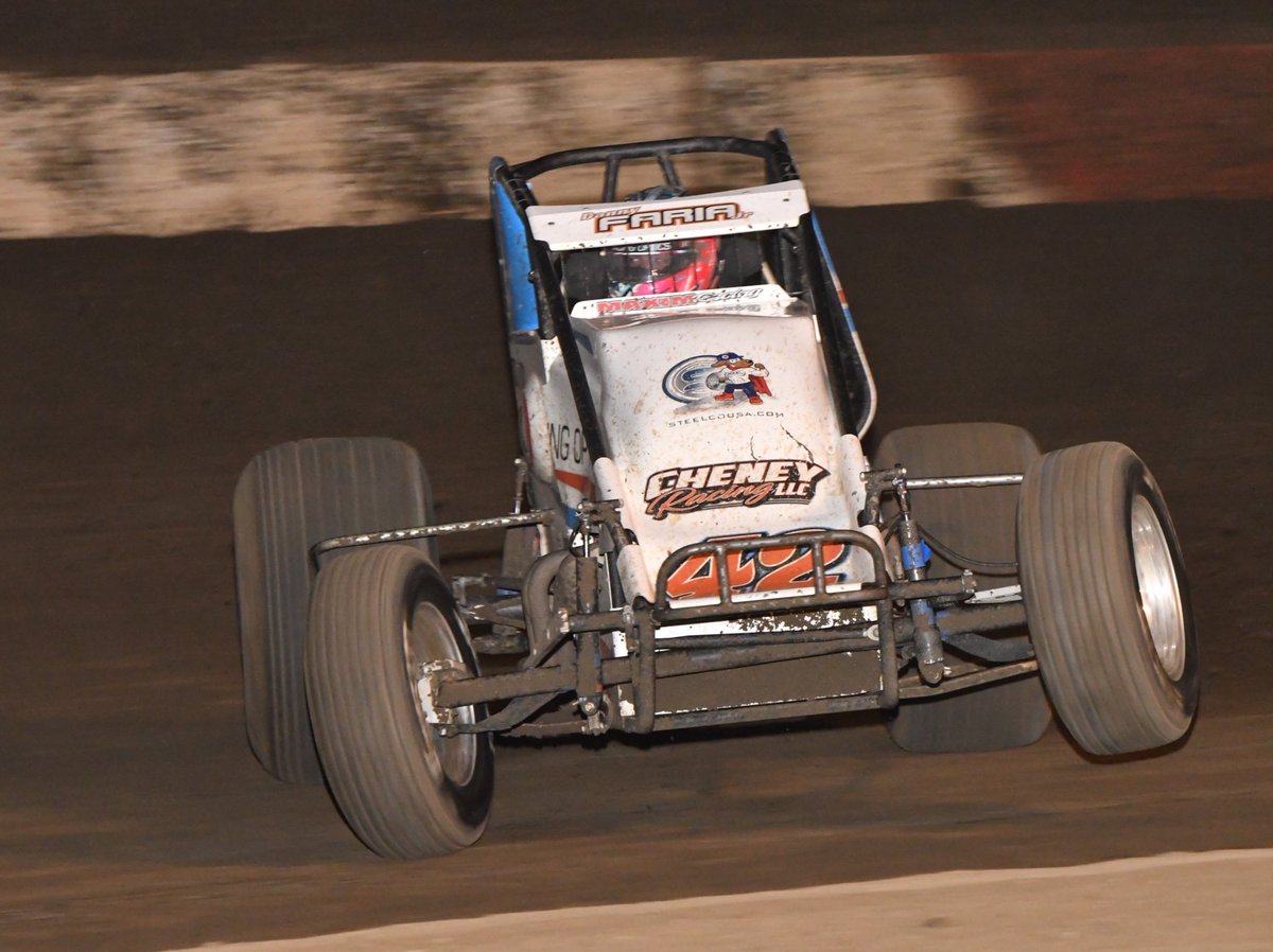 ajracer81's tweet photo. @DannyFariaJr1 @USAC_CRA Hollywood Danny Faria Jr. in Dwight Cheney’s #42 at @perrisautospdwy last year. https://t.co/7BdnoP3rET