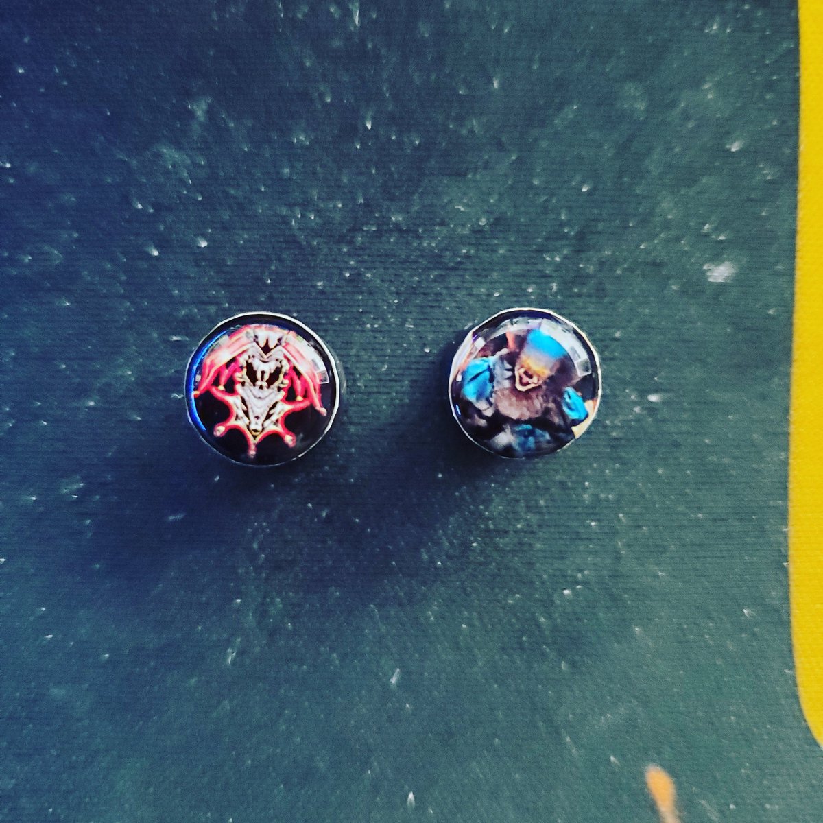 d3lusion4l's tweet photo. Loving my new gauges!!!! What pair do you hold dearest to you? #customgauges #twitchstreamer #D3LUSION4L #madhouse #pennywise https://t.co/eb4c2exwM1