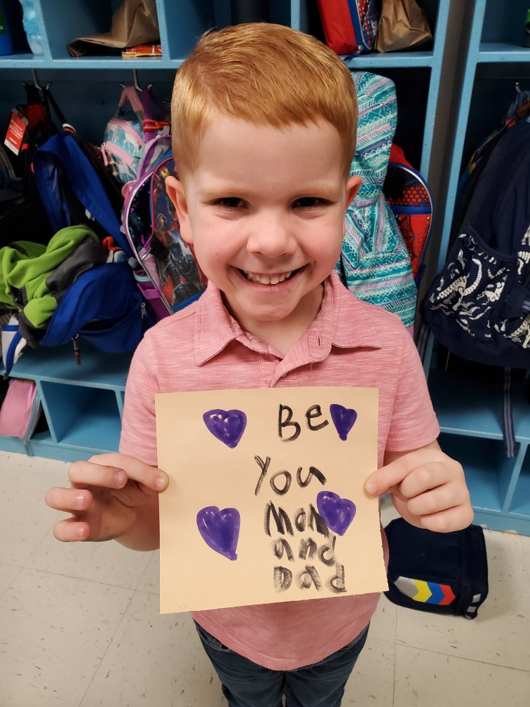 msbalderas25's tweet photo. Yesterday I had the privilege to read to @CRodriguezAcena’s class one of my new favorite books: Be You by @peterhreynolds Talk about bucket filler and then to receive this pic afterwards. Be still my heart! #BEYOU #booksmakeadifference #lovemyjob https://t.co/Li7g1BDV60