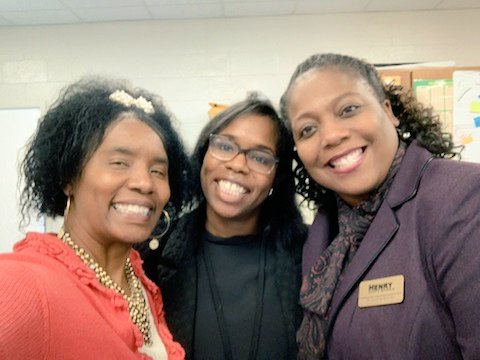 TeacherKPaggett's tweet photo. I had a special visitor today!!!🤗 Thank you so much Dr. @CynthiaMcCray19 for stopping by @SBE_HCS to offer your wisdom &amp; support!!! #ExceptionalSupport #LearningGrowing #ASPIRE2019 #EffectiveLeadership #MentorsMatter @lpguyton @cdflemisterbell https://t.co/jQ1j2GKE1b