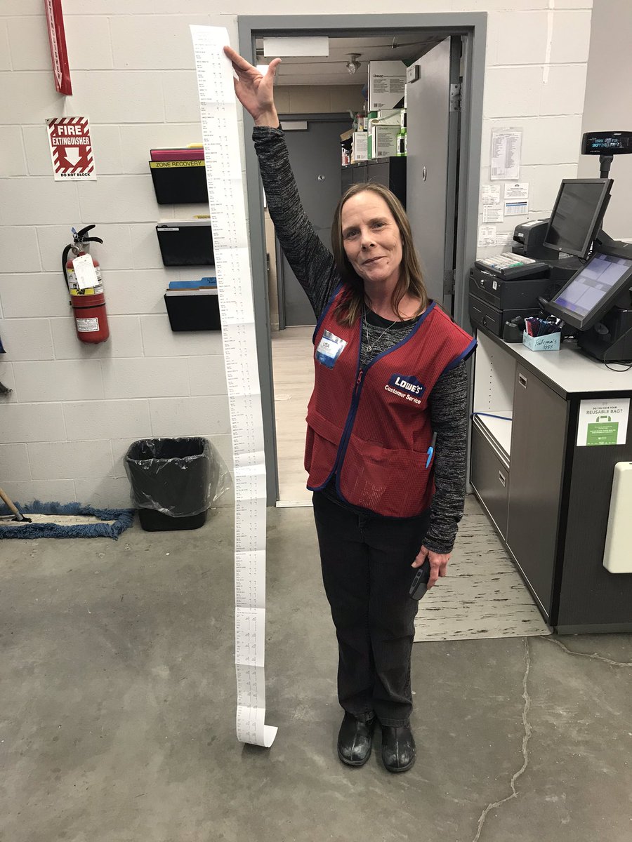 summiesindwani's tweet photo. Great Pro sale for @Lowes_Canada #kitchener Amazing job Lisa &amp; @jpq1967 #yearofthepro @cowrats https://t.co/7eNl62f1tL