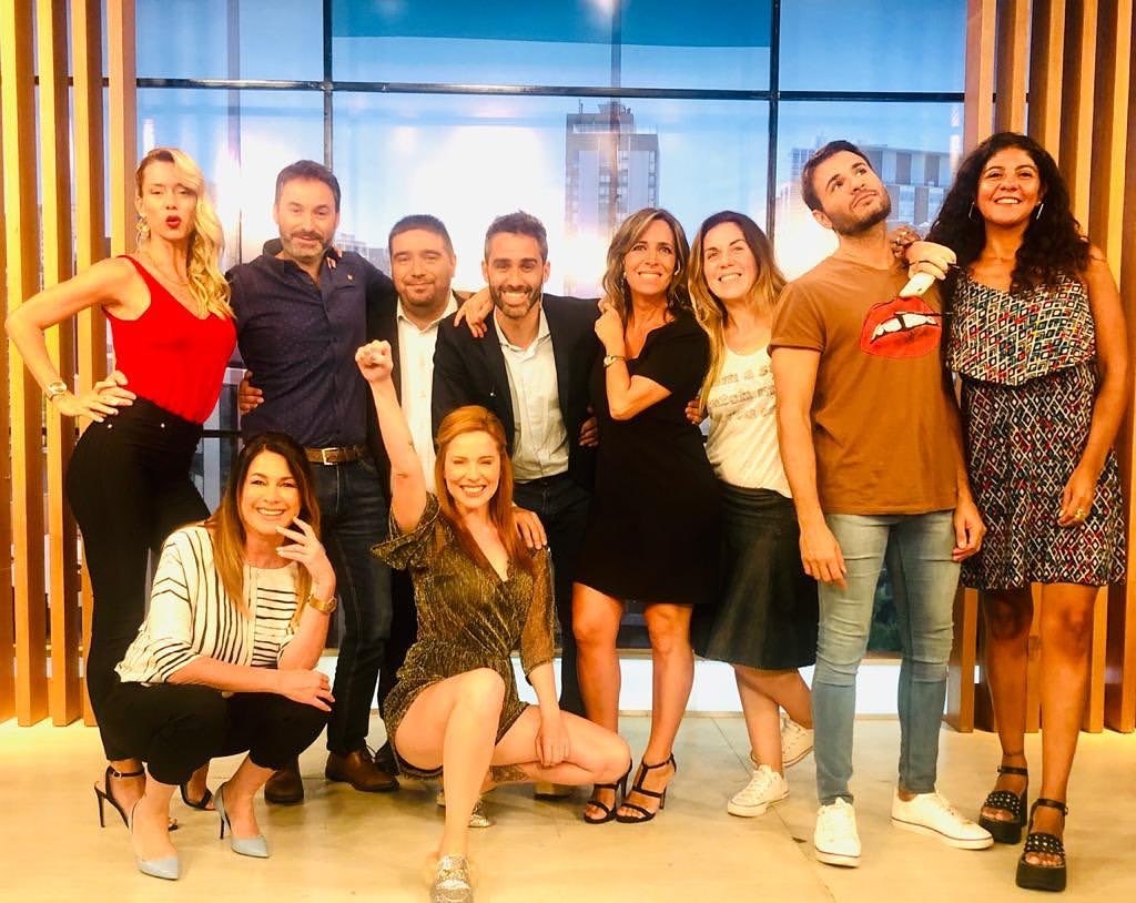 NosotrosElTrece's tweet photo. Hay equipo!😍😍 #NosotrosALaMañana @polloalvarezok @BorghiSandra @nikitaneumann @Tomasdente @arielwolman @gastonmarote @aguskampfer @AndreCampbellok @GaldoLaura #FernandaSuarez https://t.co/B7t0J5ZB7O