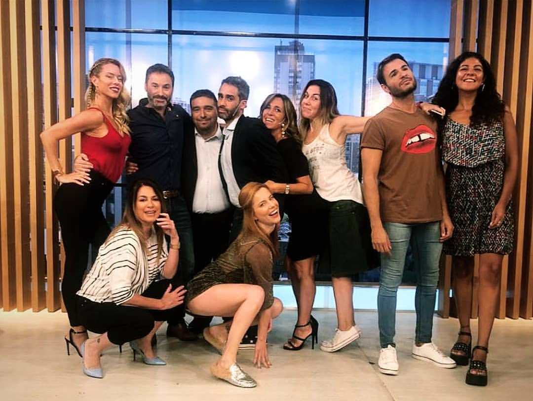 NosotrosElTrece's tweet photo. Hay equipo!😍😍 #NosotrosALaMañana @polloalvarezok @BorghiSandra @nikitaneumann @Tomasdente @arielwolman @gastonmarote @aguskampfer @AndreCampbellok @GaldoLaura #FernandaSuarez https://t.co/B7t0J5ZB7O