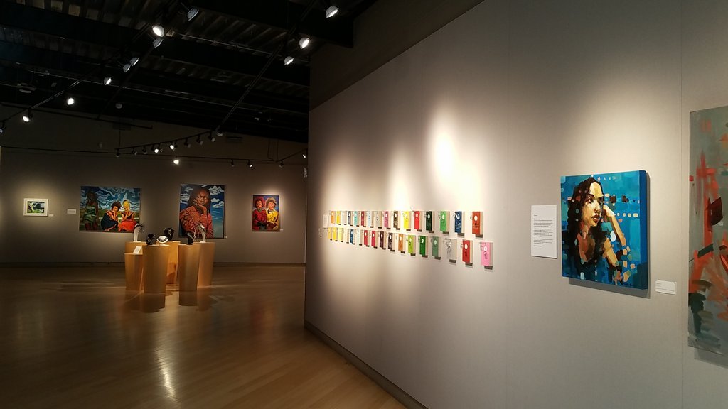 CarterGallery's tweet photo. Last three days to see True Colors: Life through the lens of color art exhibit at MCC-Penn Valley Carter Art Center gallery hours 1-5pm. #FirstFridaykc hours 1-8pm Artist talks at 6pm. 
#MCCKansascity #MCCyourcollege #MCCyourfuture https://t.co/w3fg4mdyZZ