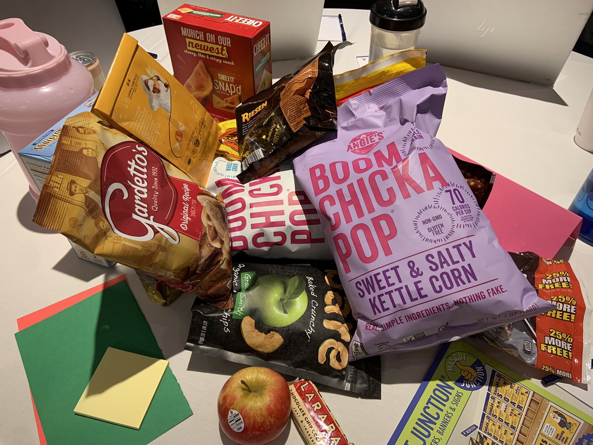 1413Brenda's tweet photo. Must. Have. Food.  PBIS Training 🤣 https://t.co/xtFPPmSAtw