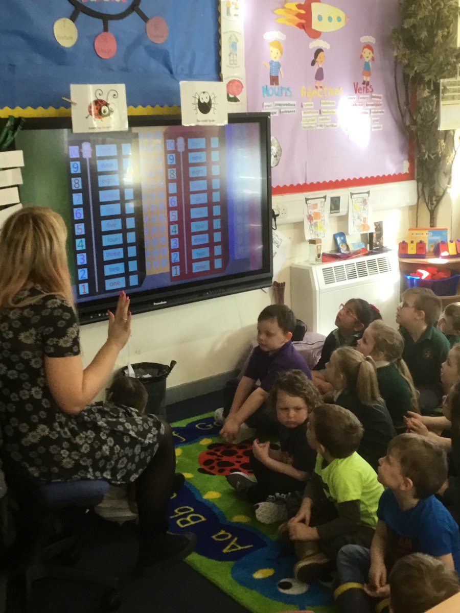 GillianOlford's tweet photo. We joined forces today with @MissCalderKPS to celebrate #WorldMathsDay during our transition visit to @KnightsridgePr1. We loved reading a number story and practicing our counting skills through songs. #developingearlynumeracyskills #transitiontoprimary1 https://t.co/VJIiW3JgRg