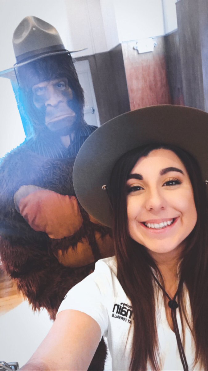 JSassquatch's tweet photo. Human girl gave me hat and good deal on housing. Go check out @domaincorvallis at the housing fair at MU today! https://t.co/8WtUtqfAKG
