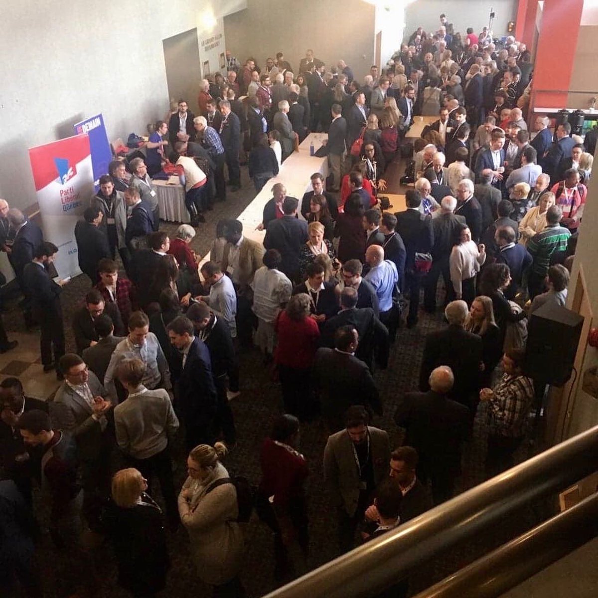 de_plq's tweet photo. Peter &amp; Nick ont assisté au Conseil général PLQ en nov.’19. La course à la chefferie a été lancée. 1re fois de son histoire, le PLQ désignera le chef par vote au suffrage universel printemps ‘20. Tous membres pourront voter. #plq #liberal #associationliberaledechomedey #election https://t.co/bo8VXaed2o