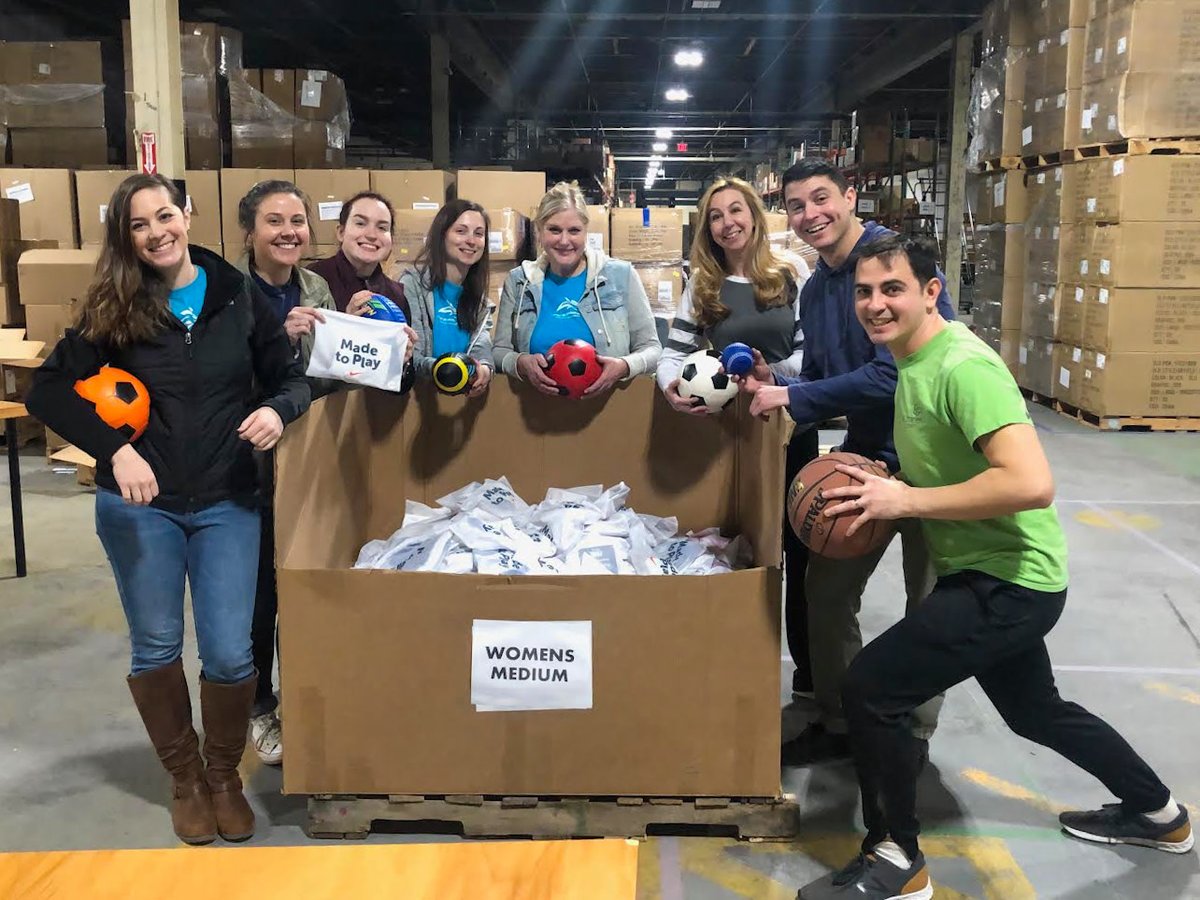 jackrabbits's tweet photo. What a bunch of pack-rabbits! The Jackrabbit team had an awesome time packing up 956 sport bras for the #shewhoplays campaign with @goodsportsinc
.
.
.
.
#kidswhoplaydobetter #sportscharity #kidsinsports #activism #girlsinsports #jrd #jackrabbitdesign https://t.co/RsaxUsC9Xy
