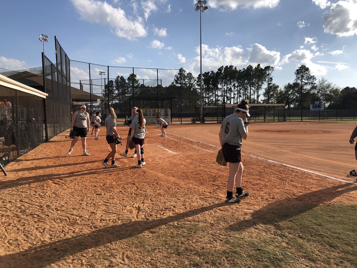 JCJets_Softball's tweet photo. Just finished up our first outdoor practice! #JetBall2020 https://t.co/klndZCgE3a