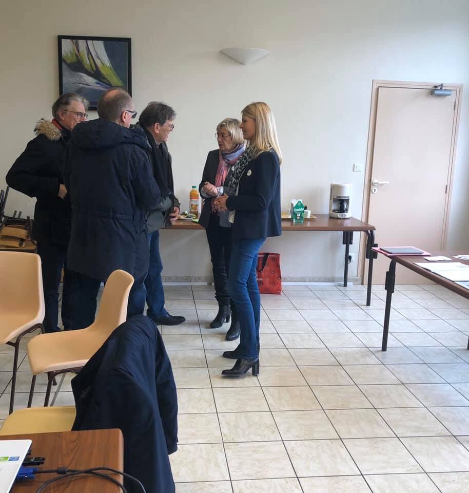 commune_fayet's tweet photo. Vous avez encore été présents ce matin lors de notre permanence afin d’échanger sur les sujets qui vous préoccupent ...merci pour ces échanges qui sont constructifs et toujours aussi conviviaux ! @VArdaens #AvecVA #Fayet #proximité #ecoute https://t.co/sA2mUXMsSo
