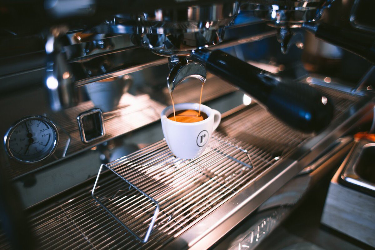 rhostcoffee's tweet photo. “Rhostface Sippah” on the way! ☕️
-
That’s the name of our flagship blend inspired by our love of all things hip hop past and present. 🎤
-
To ensure freshness and quality… we rhost every Monday &amp; Wednesday, shipping every Tuesday &amp; Thursday. 🗓
-
https://t.co/ZW28hD6LQk https://t.co/ZRN0rjC71M
