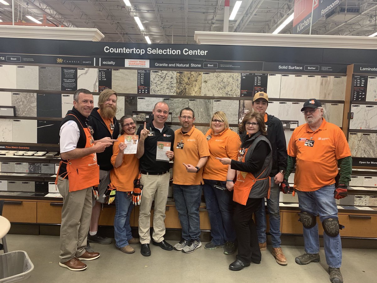 Cecil and Denise receiving Homer Awards for excellent commitment to values and safety!! Whoop 🙌 whoop 🙌 thanks to the entire team at 137 for a great walk today, you guys rock!!