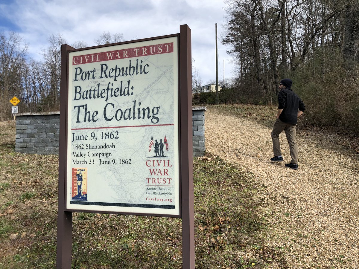CullenYossarian's tweet photo. Taking the office to the battlefield 🇺🇸 #Virginia #CivilWar #History #PortRepublic #ShenandoahValley https://t.co/EB6dR6AvYD