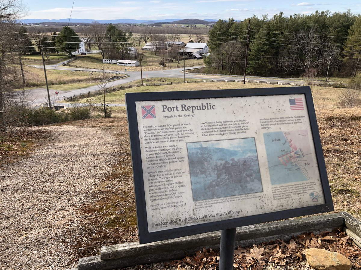 CullenYossarian's tweet photo. Taking the office to the battlefield 🇺🇸 #Virginia #CivilWar #History #PortRepublic #ShenandoahValley https://t.co/EB6dR6AvYD