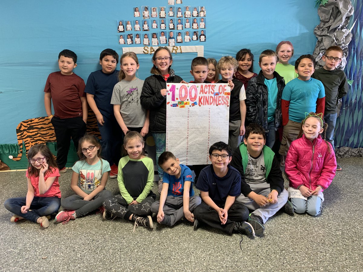 Mrs. Adam challenged her second-grade students to complete 100 acts of kindness.  The second graders were quick to exceed the goal of 100 and have asked to continue the challenge!