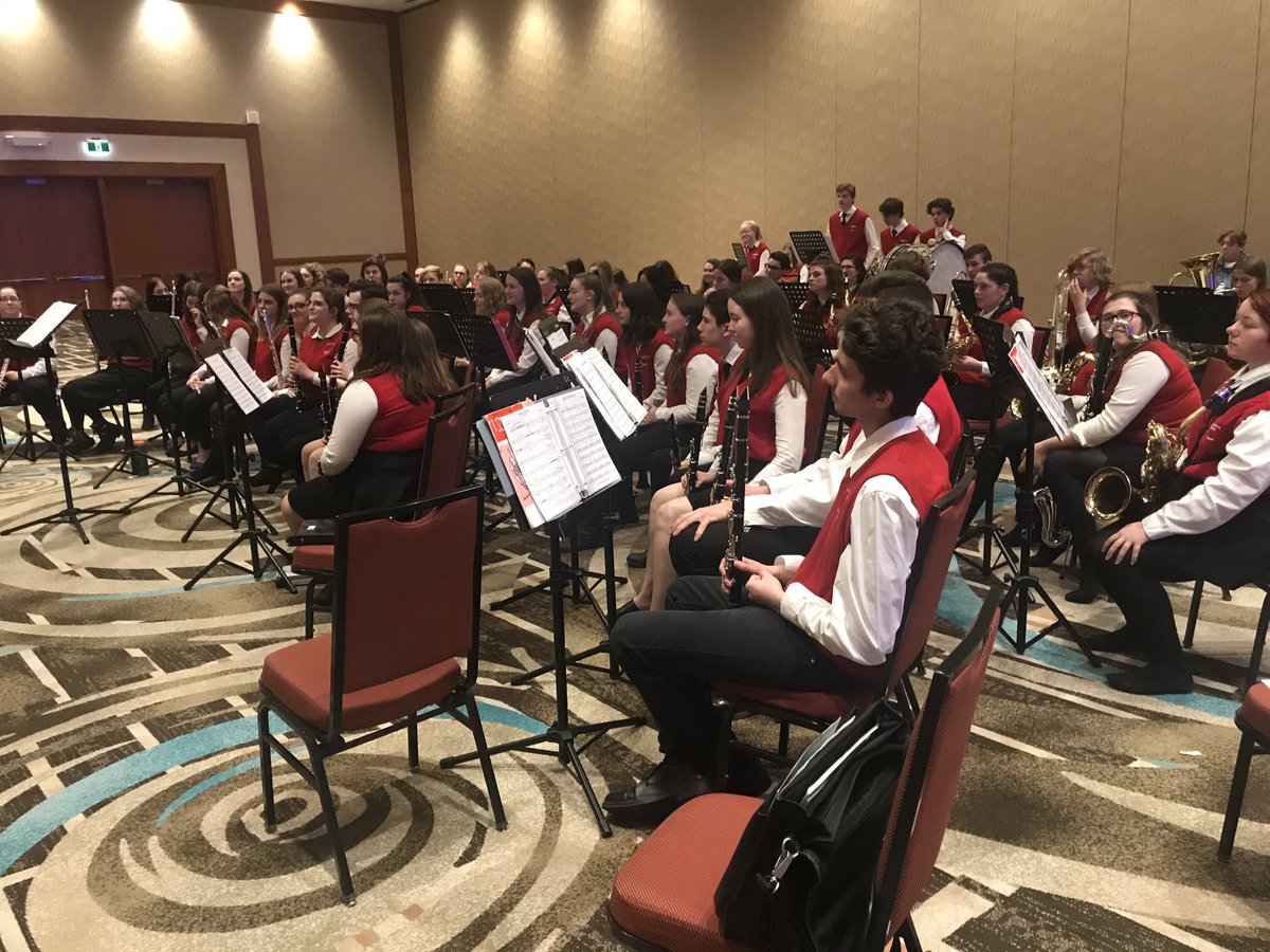 RaidersBand's tweet photo. Great clinic with the amazingly talented Mark Adam! https://t.co/v0W3fTr3hd