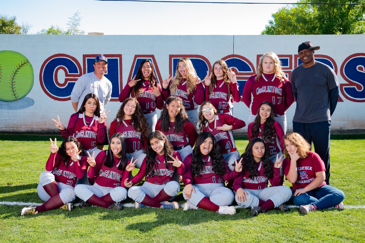 MHSoftballTeam's tweet photo. Just having some fun with @TK_Kreations  #yearbookphoto #teamphotos https://t.co/3jqPQYka8R