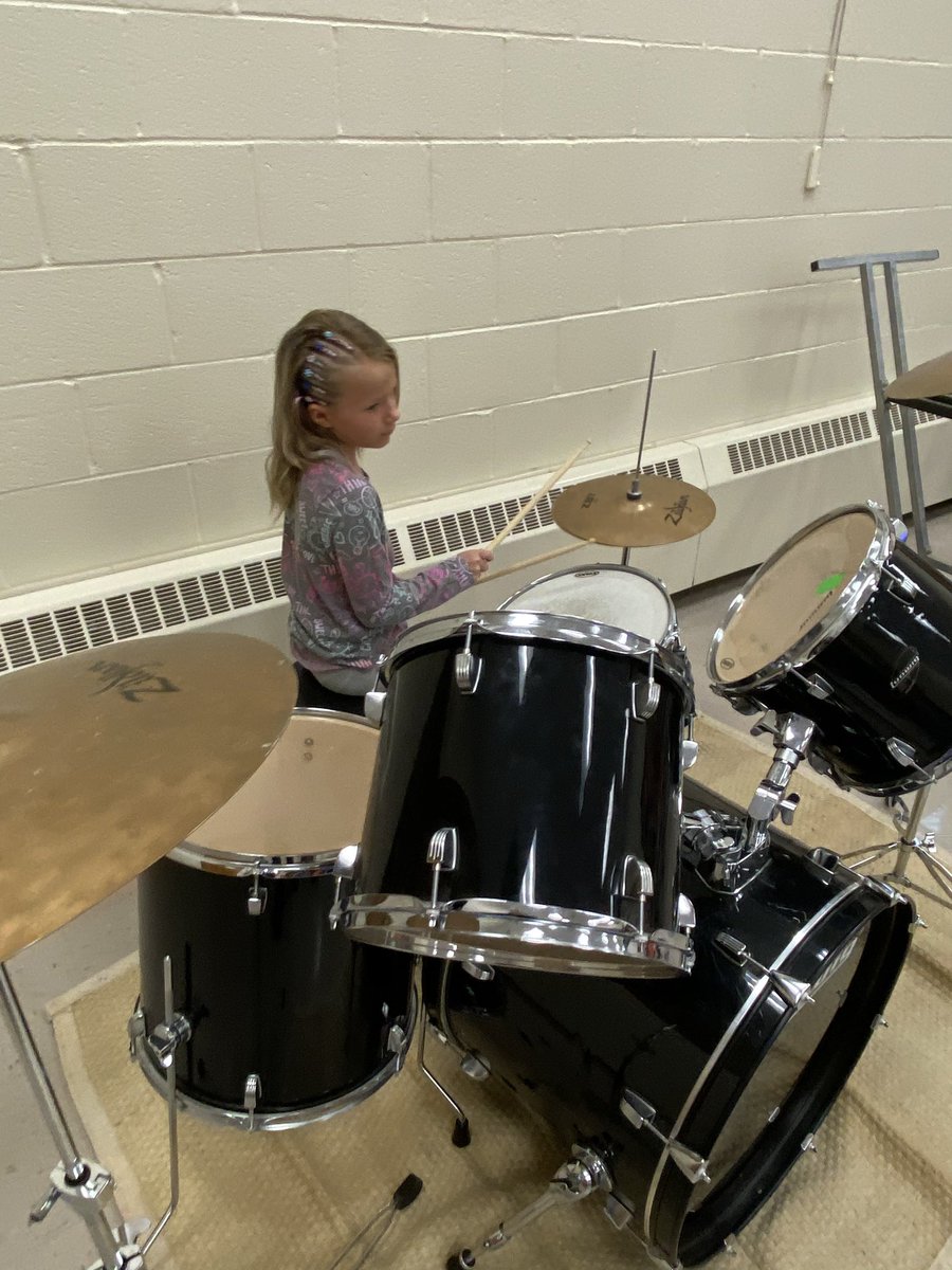 VFESchoolofRock's tweet photo. Today in Drums 101 we Learned about drummer Lars Ulrich of  the heavy metal band Metalica. We also learned about drumming in time and using a metronome. #VFESOR2020 #metalica #larsulrich #heavymetal #drums https://t.co/N70G0lZOHv